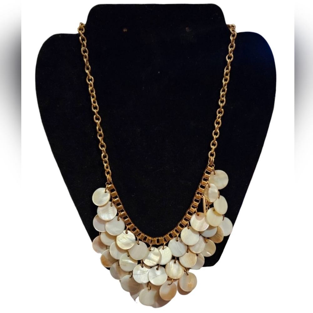 Mother of Pearl Round Shell Bib Necklace